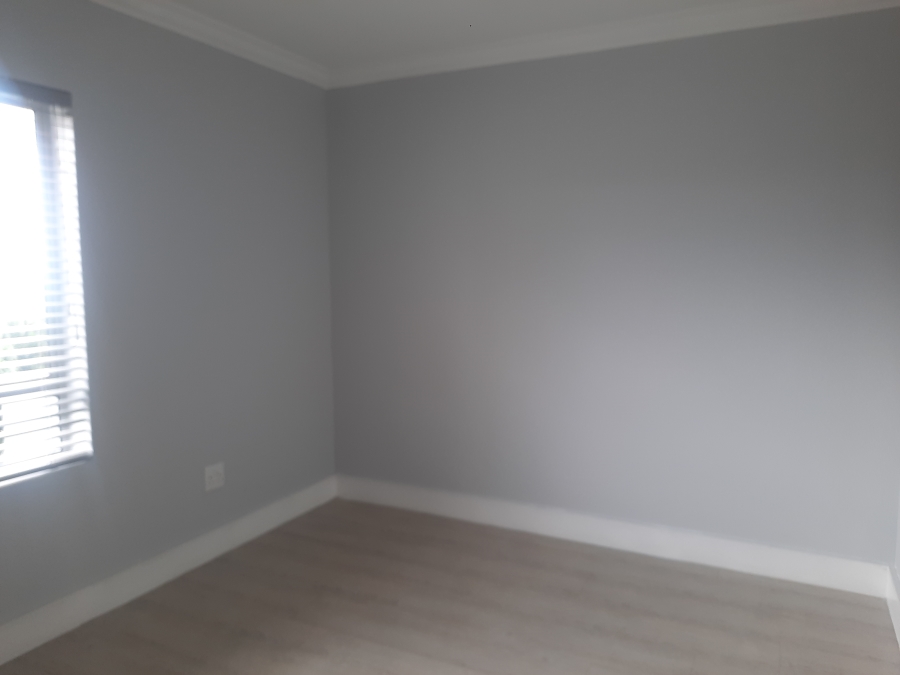 To Let 3 Bedroom Property for Rent in Langeberg Heights Western Cape
